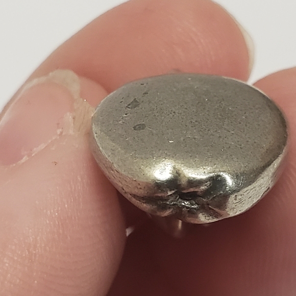 Vintage 1990 Danforth Pewter Apple Pin - Picture 6 of 9